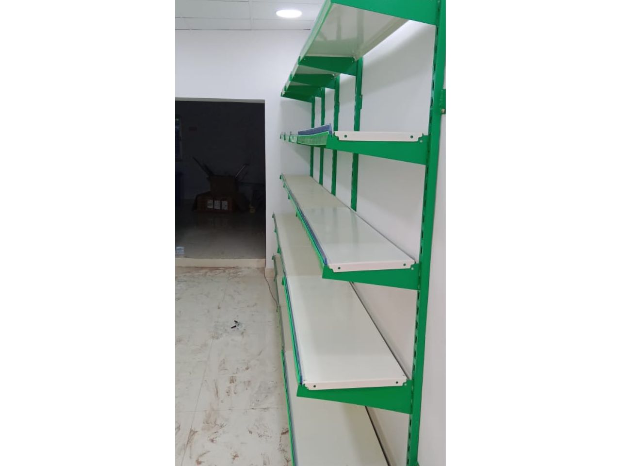 681682668_Display racks .jpg